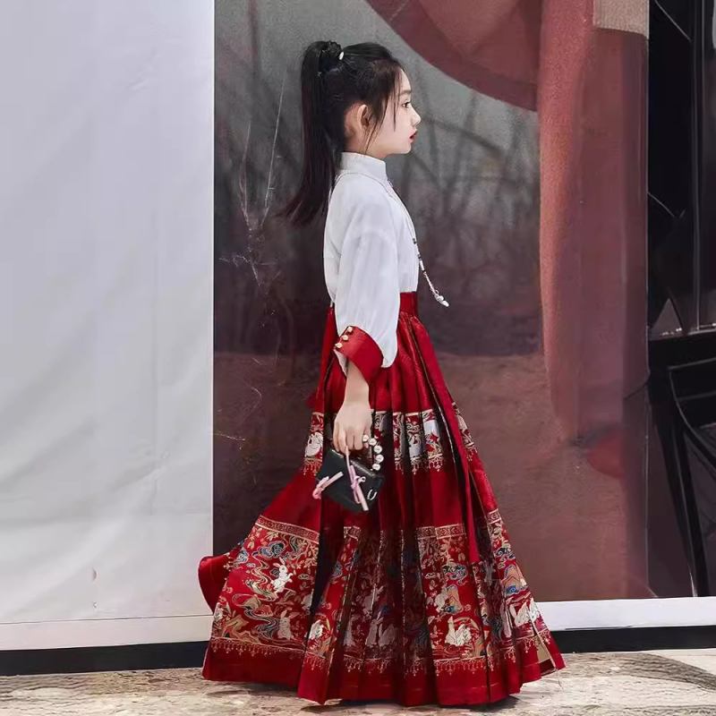 Hanfu set za djevojčice — ljetna lagana suknja, Ming stil, životinjski uzorak