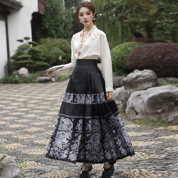 Ženski Hanfu top s preklopnim ovratnikom i izvezenim uzorom, suknja u Ming dinastijskom stilu, jesenski retro slobodan kroj
