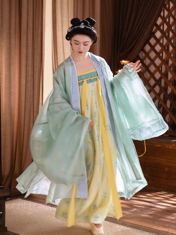 2025 Hanfu dnevni set sa suknjom do prsa, Tang dinastija, široke rukave, eteričan proljetno-ljetni model