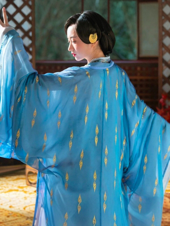 2025 Hanfu dnevni set sa suknjom do prsa, Tang dinastija, široke rukave, eteričan proljetno-ljetni model