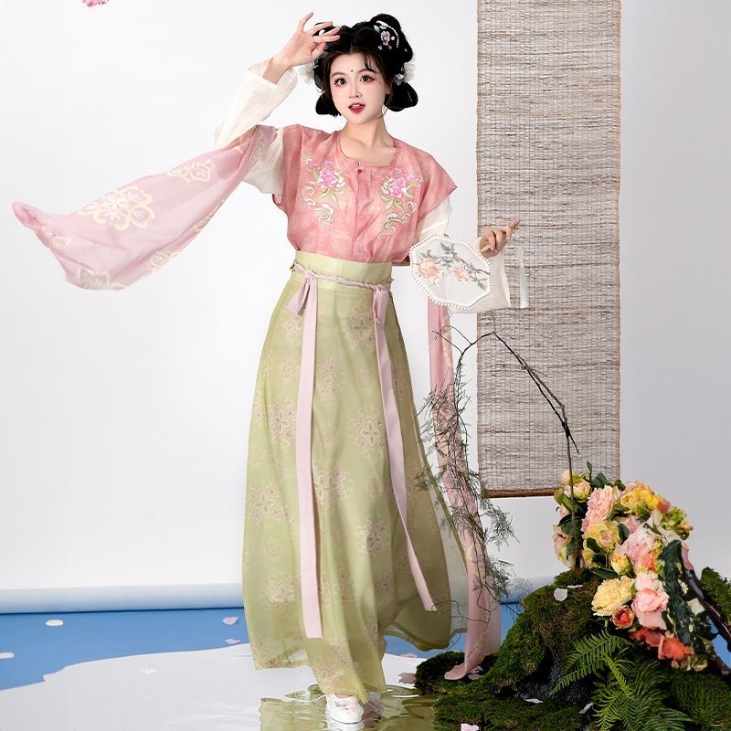 Shaohua Tang Hanfu set s izvezenim gornjim dijelom i suknjom od osam panela, svakodnevni komplet za proljeće i ljeto