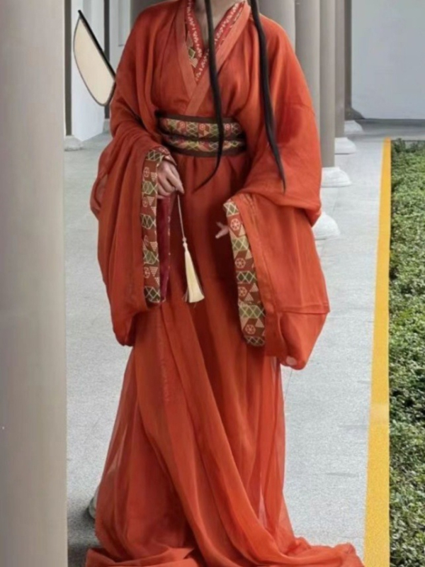 Ženska Hanfu haljina iz doba Ratnih država, s križnim ovratnikom i ravnim rubom, s dugim repom, palatni stil za ples, drevni kostim