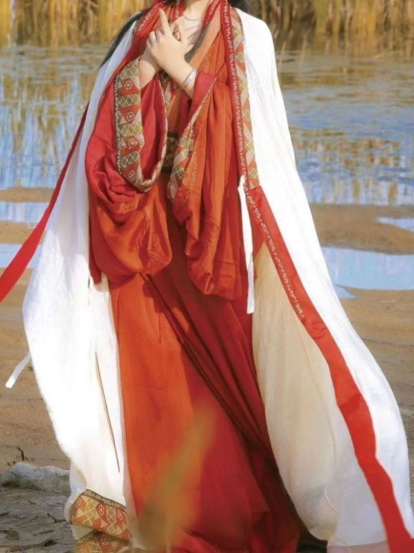 Ženska Hanfu haljina iz doba Ratnih država, s križnim ovratnikom i ravnim rubom, s dugim repom, palatni stil za ples, drevni kostim