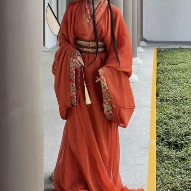 Ženska Hanfu haljina iz doba Ratnih država, s križnim ovratnikom i ravnim rubom, s dugim repom, palatni stil za ples, drevni kostim
