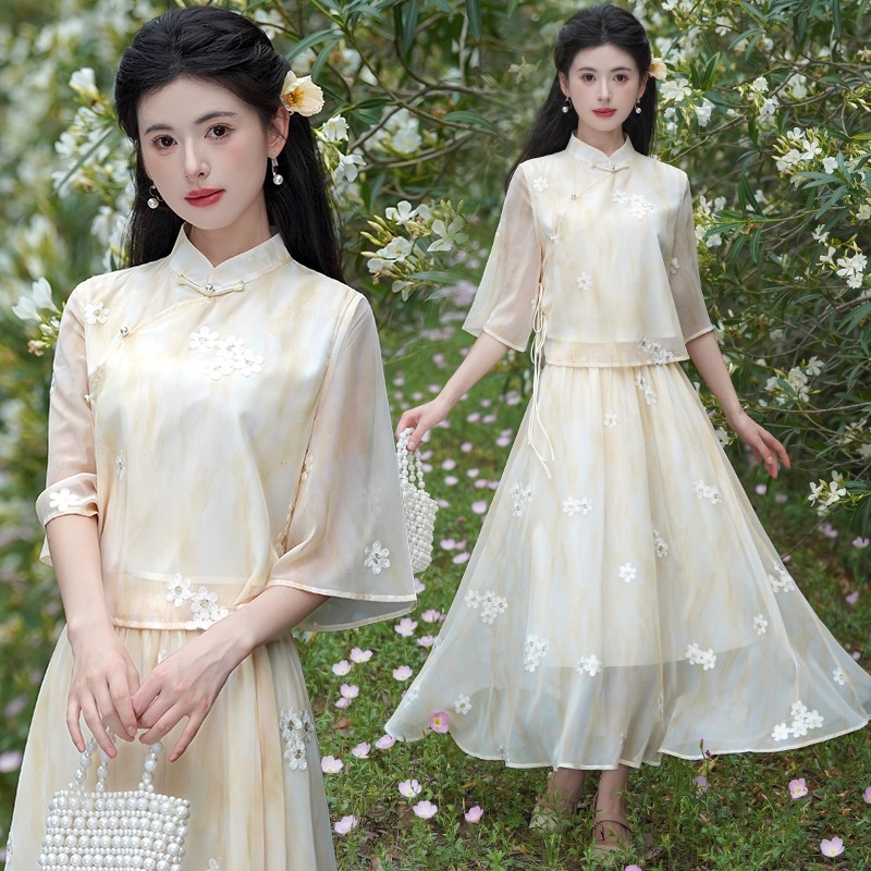 Novi kineski Tang stil Hanfu set od dva komada: gornji dio s uspravnim ovratnikom i nagnutim reverom, vezeni margaritama, 3/4 rukavi, nacionalni stil