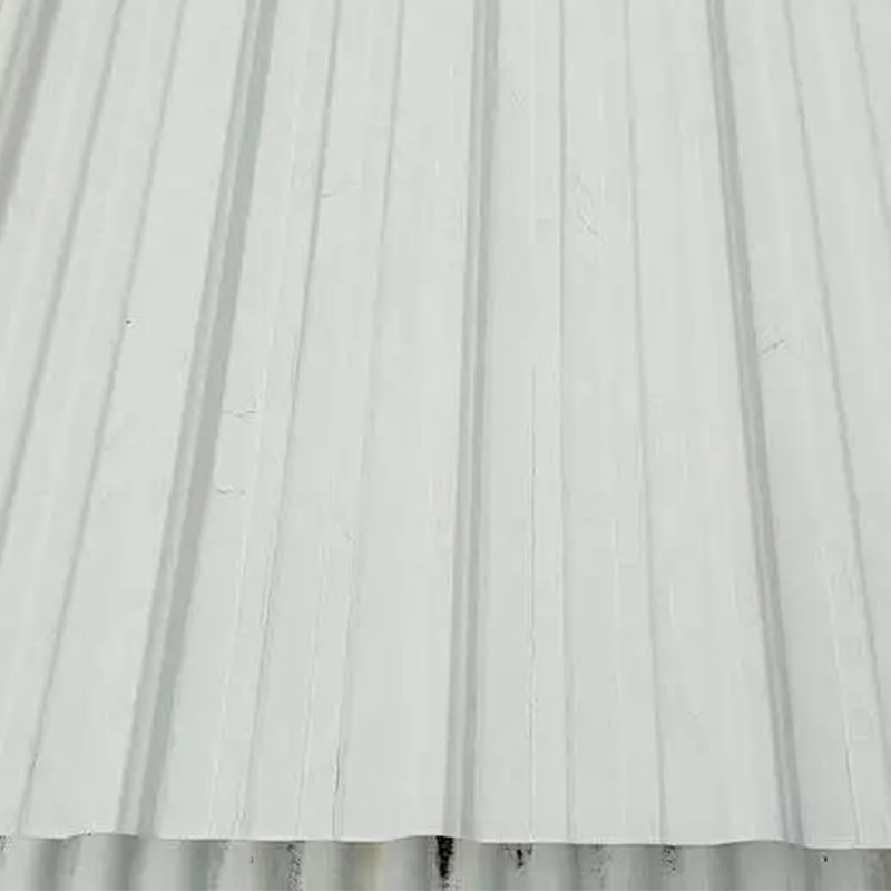 PVC еднослойна покривна керемида от смола с вълнообразен профил в червен глинест нюанс, трапецовидни плочи за фабрики, гаражи и складове