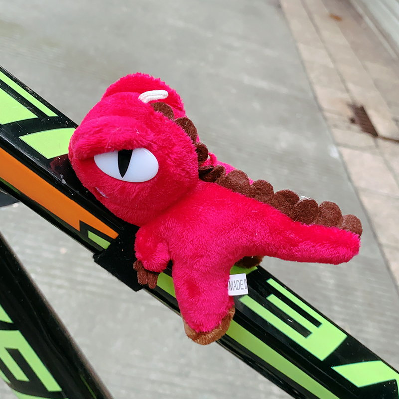 Χαριτωμένο plush κρεμαστό για ποδήλατο – διακόσμηση για ποδήλατα δρόμου και βουνού, σχέδιο panda και δεινοσαύρου