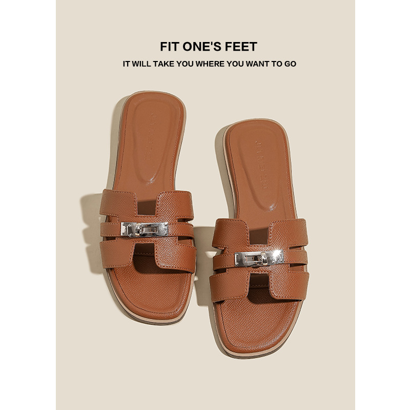 Ženske sandale za plažu u jednoj boji, ravna podloga, četvrtasti vrh, metalna kopča i prorezani dizajn, casual slip-on sandale za ljeto 2025