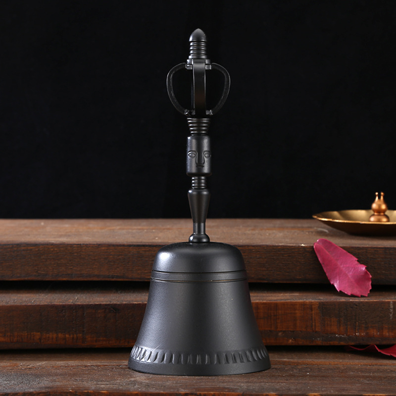 Bakrena budistička ručna zvona sa četverokutnom glavom, Vajra zvon i tropruga zvona – ritualni instrument