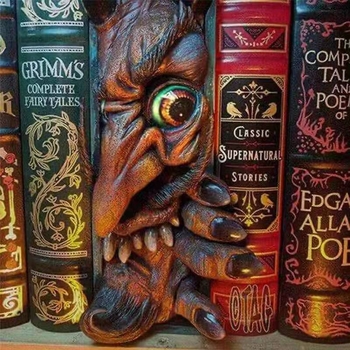Демоново око: орнамент от смола за рафт с книги