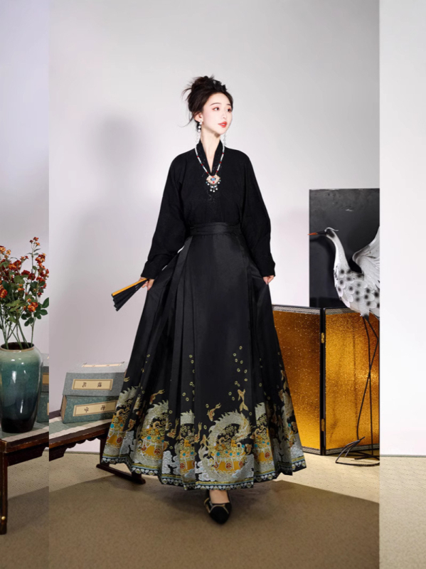 Hanfu za žene u Ming stilu s izvezenim cvjetnim motivima, suknja do struka, nacionalni stil, vitka silueta, svakodnevni komad odjeće