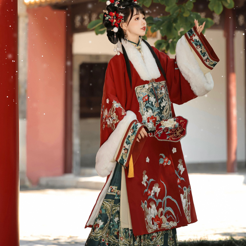 Luo Zhu original Hanfu – ženski Ming stil dugi kaput s ovratnikom, fleece podstava, debela suknja s životinjskim uzorkom, zima 2024