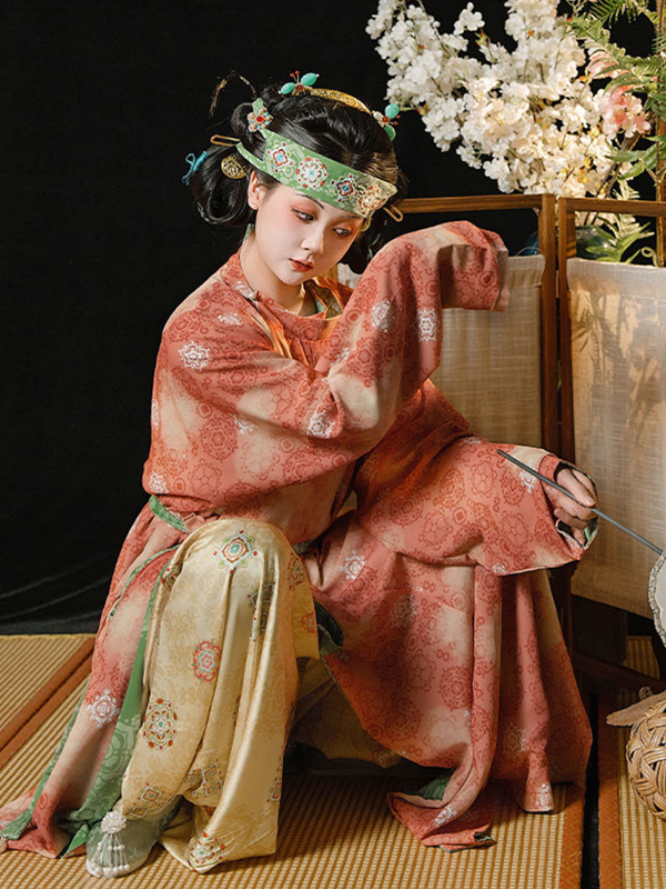 Ženski Hanfu u stilu Tang dinastije – set 2026, haljina s okruglim izrezom i hlače lampion, izvezeno, tradicionalni stil, proljeće-ljeto