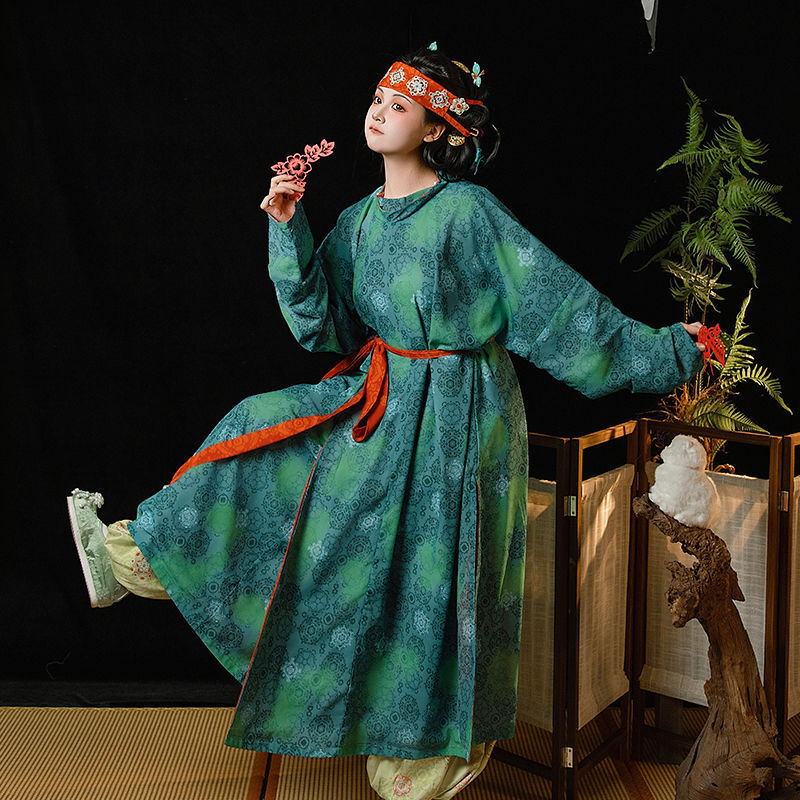 Ženski Hanfu u stilu Tang dinastije – set 2026, haljina s okruglim izrezom i hlače lampion, izvezeno, tradicionalni stil, proljeće-ljeto