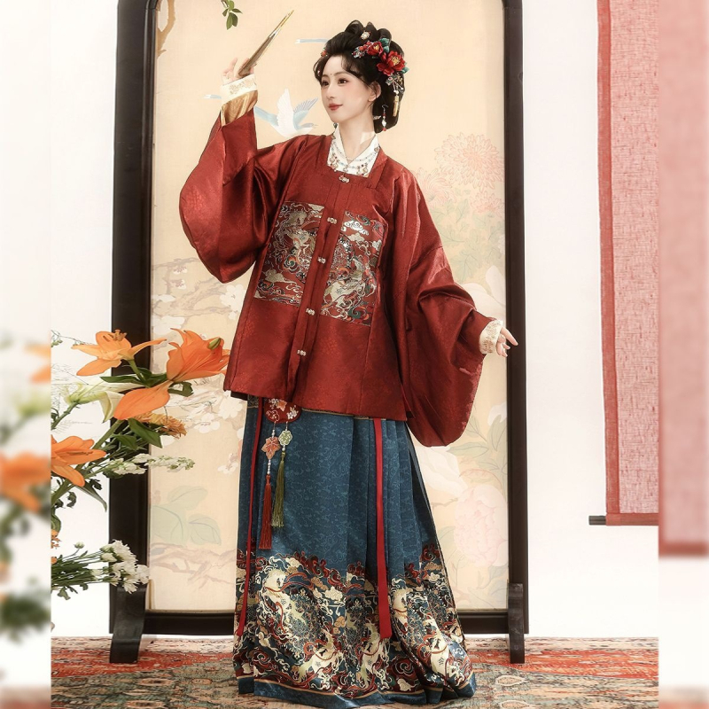 Zhi Yutang izvorni Ming stil Hanfu, Godina Konja, Kvadratni ovratnik, patchwork vezenje, jesensko-zimski komplet s Horse-Face suknjom