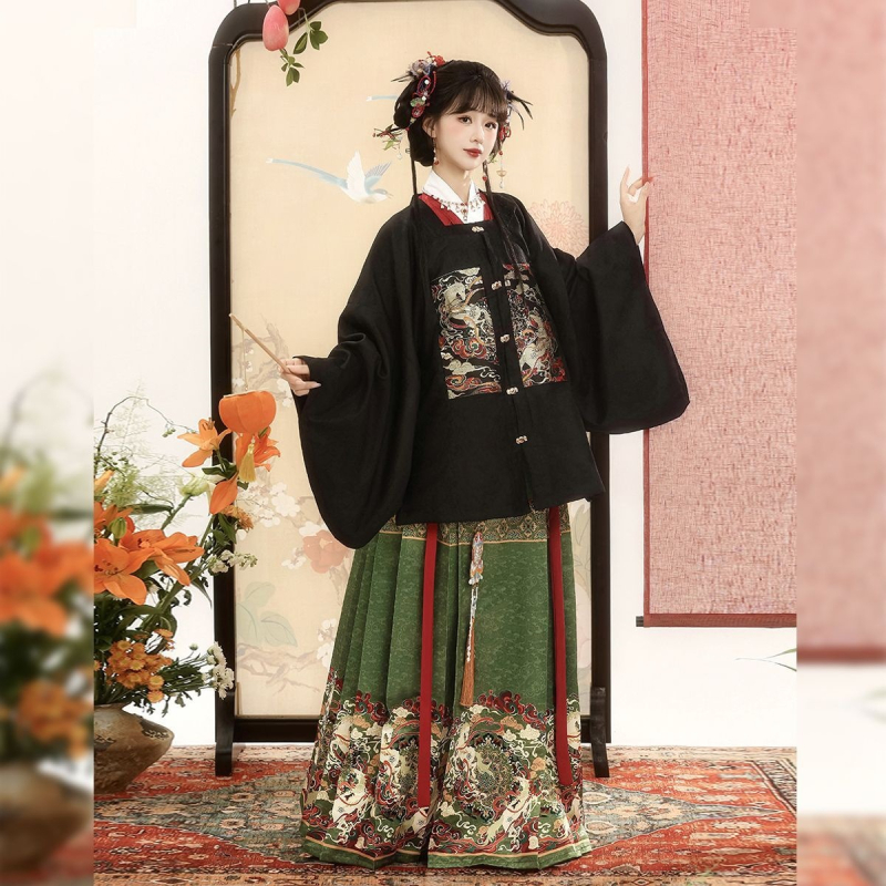 Zhi Yutang izvorni Ming stil Hanfu, Godina Konja, Kvadratni ovratnik, patchwork vezenje, jesensko-zimski komplet s Horse-Face suknjom