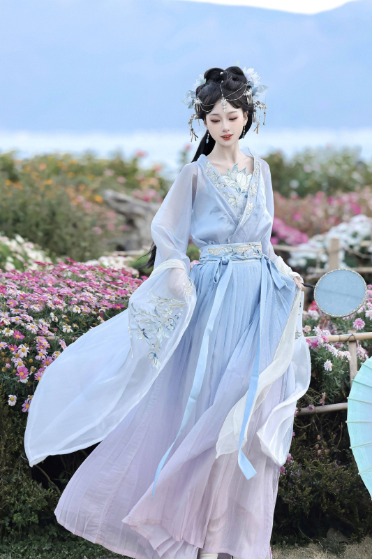 Luozhu Original Hanfu za žene, izvezen preklopni ovratnik, široki rukavi, suknja do struka, proljetno–ljetni komplet, nadahnut dinastijama Wei, Jin te sjeverno i južno dinastije