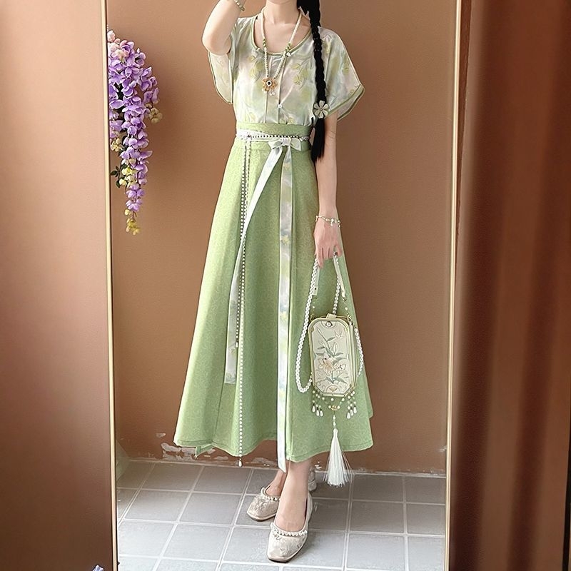 Ženski Hanfu, ljeto 2025, nadahnut dinastijom Song, Tang stil kratkih rukava, set s geometrijskim uzorkom i suknjom