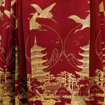 Novi Hanfu set u kineskom stilu s bogatim izvezenim i maksi suknjom od zlatnog tkanja te Ming stilom gornjeg dijela