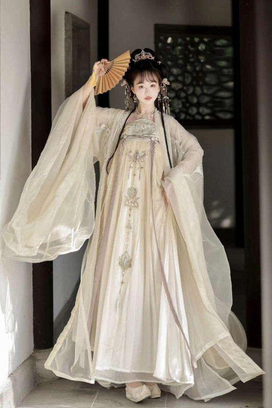 Luozhu 2026 Chengxiangting Hanfu za žene, Tang stil Hezi suknja s vezenim – set