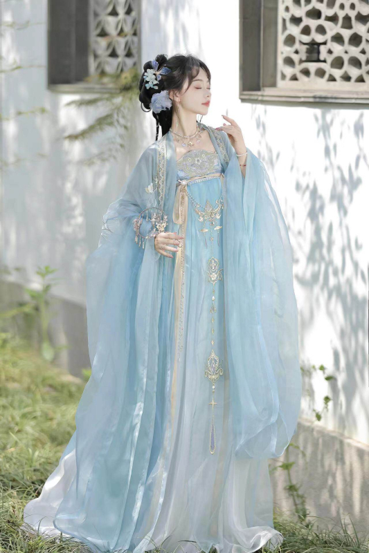 Luozhu 2026 Chengxiangting Hanfu za žene, Tang stil Hezi suknja s vezenim – set