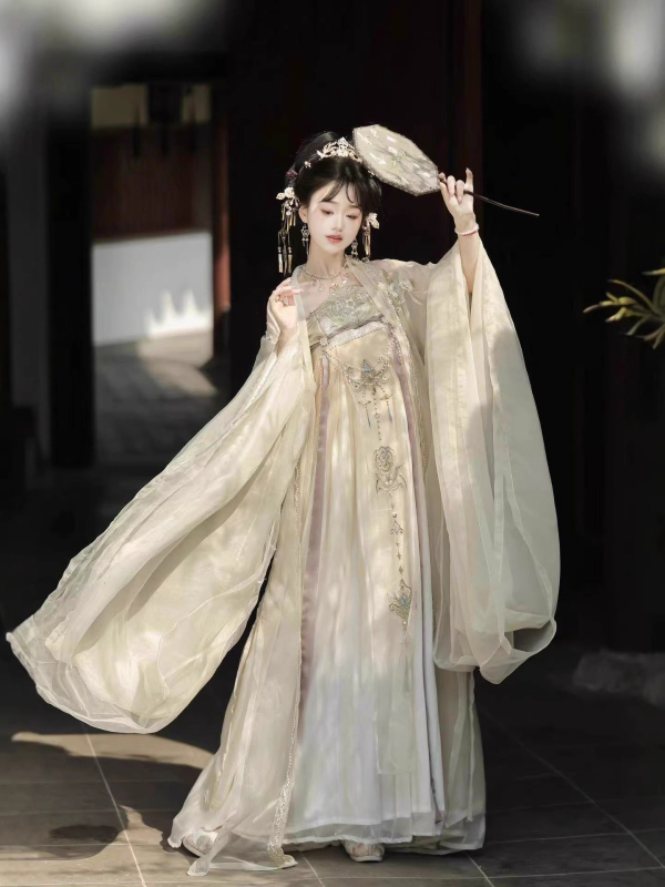 Luozhu 2026 Chengxiangting Hanfu za žene, Tang stil Hezi suknja s vezenim – set