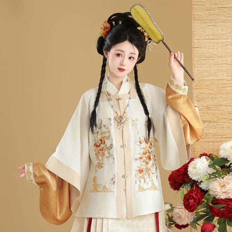Ženski Hanfu u Ming stilu s izvezenim kvadratnim ovratnikom i Mamian suknjom