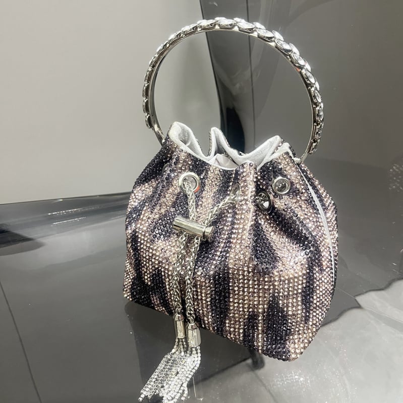 Ženska bucket torba s resicama i rhinestones, mala cilindrična torba za dnevnu upotrebu