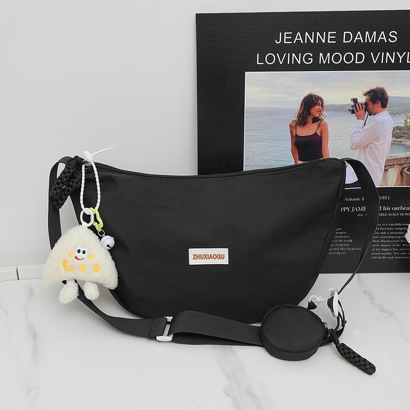 2025 nyári dumpling-stílusú crossbody táska, kicsi, sokoldalú, japán ihletésű minimalist dizájn mindennapi használatra