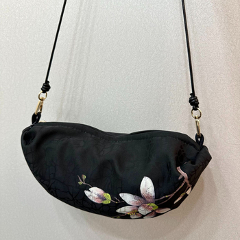 Geantă ovală pentru telefon, neagră, din mătase Mulberry, cu curea de umăr, stil chinezesc nou, formă de dumpling, moștenire culturală imaterială