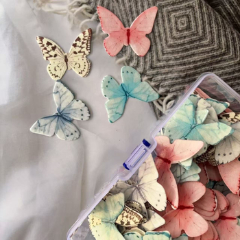 Цветни DIY пеперуди от лепнеща оризова хартия за декорация на торти