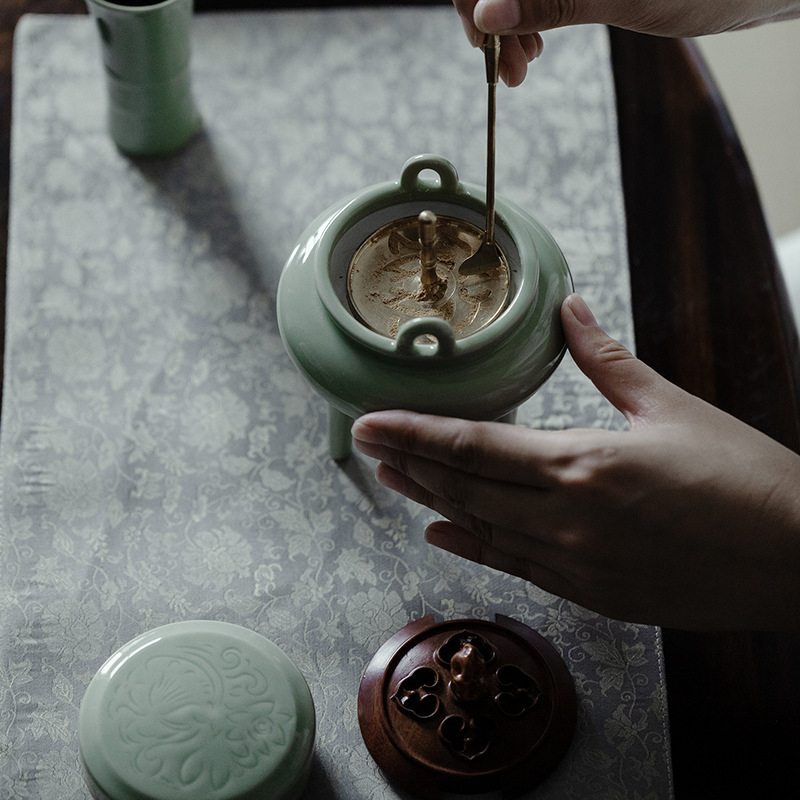 Нов китайски стил за чаена церемония: брокадна сатенена тъкан Zen за чай, чайна покривка и пътека за маса от памук-лен