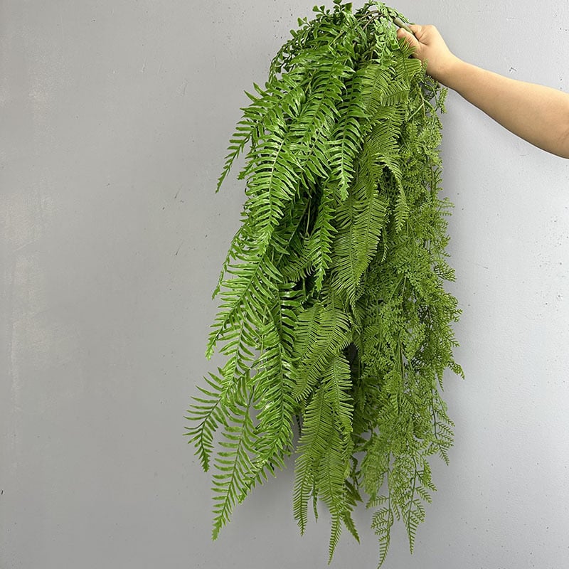 Ratan artificial și plante verzi pentru decor mural cu ferigă și flori