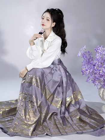 Ženski hanfu u Ming stilu: set suknje i bluze s motivom jade dragon seal i suknja s konjskim licem, zlatni žakard