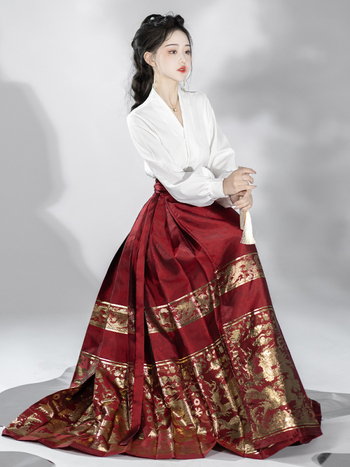 Ženski hanfu u Ming stilu: set suknje i bluze s motivom jade dragon seal i suknja s konjskim licem, zlatni žakard