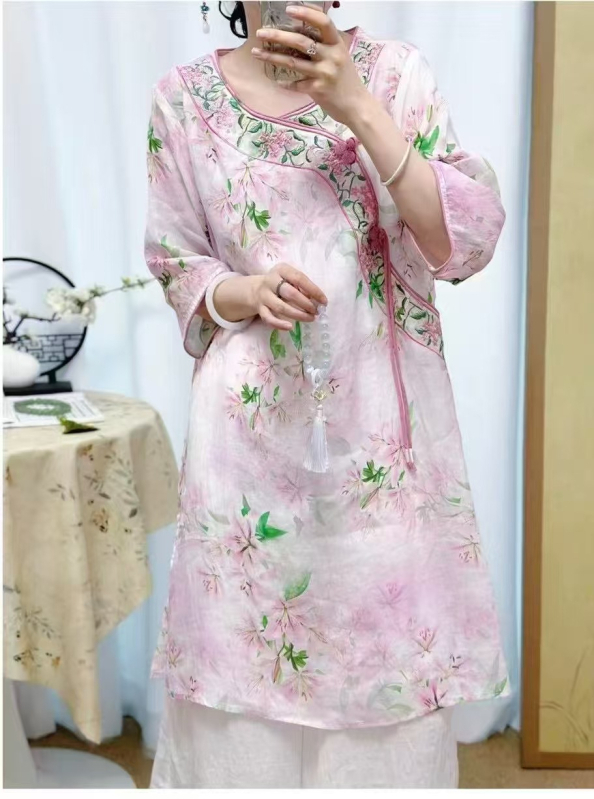 Nova kineska stil haljina s ramie vezom, okrugli izrez, otisak, opušten kroj, A-linija midi duljina, književno-retro stil, ljeto 2025