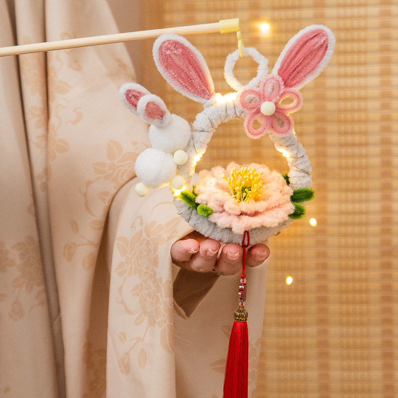 Зайчешки фенери за деца – DIY комплект за занаяти, извити пръчки и ръчно светещ фенер, размери около 16×30 cm