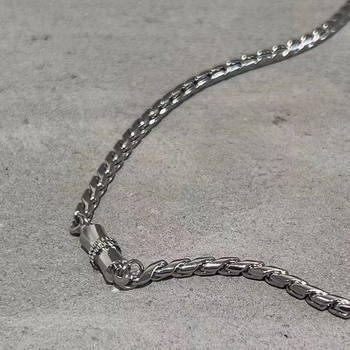 Muška ogrlica od titanij-čelik s magnetskim zatvaračem, ne blijedi, moderan minimalistički stil sa zavijenim lancem za pulover