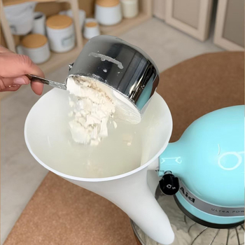 Фуния за брашно за миксер KitchenAid Artisan KSM150, 5 кварта
