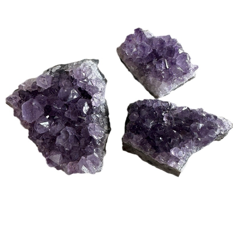 Prirodna ametistička skupina, sirovi kamen ametista, blok ametista, mineralni primjerak za ukrašavanje