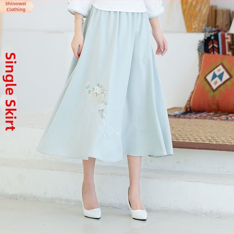 Ženské šaty v štýle Hanfu s vyšívanými polovičnými rukávmi a asymetrickým golierom, retro inšpirácia, elegantný vzhľad