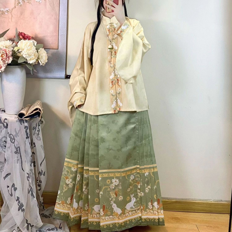 Sui An Tang izvorni Hanfu, sinozapadni spoj, Lolita-Ming stil s stojećim ovratnikom, prednje otvaranje, rukavi tipa Pipa, suknja Mamian, proljetno-jesenski dizajn