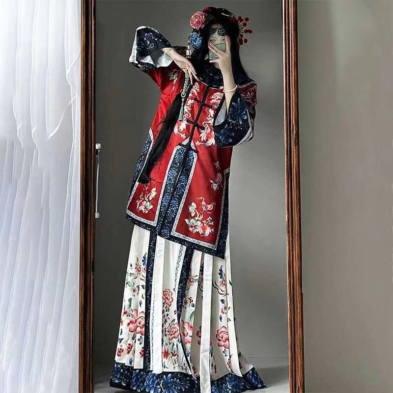 Potpuni Hanfu set iz dinastije Qing: Qing Han GeGe Hanfu s gornjim dijelom s printom i horse-face suknjom za fotografiranje