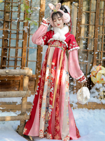 Hanfu ženski novogodišnji set: haljina s trakama do prsa i životinjski uzorak, uz kaput-plašt od vunene tkanine s flek podstavom za zimu