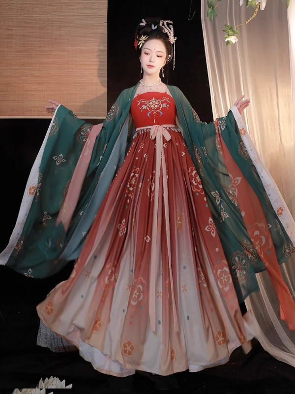 Ženski Hanfu u Tang stilu: bluza s širokim rukavima i suknja