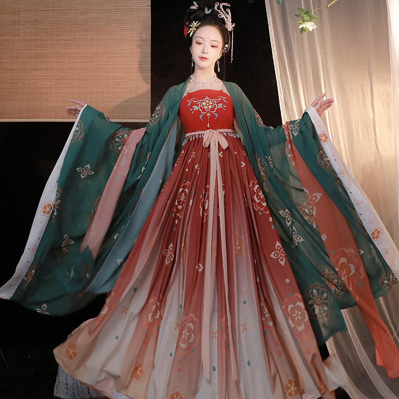Ženski Hanfu u Tang stilu: bluza s širokim rukavima i suknja