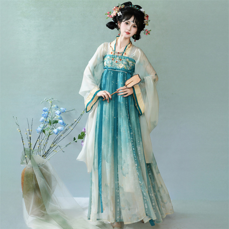 Ženski Hanfu set, gornji dio do prsa i suknja, inspirirano Tang dinastijom, kineski stil, poliester, 2026 proljeće-ljeto.
