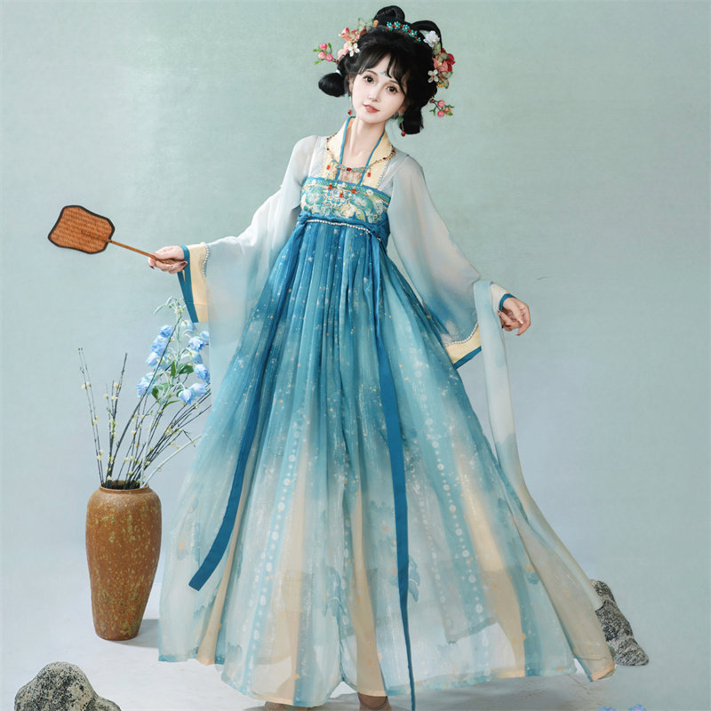 Ženski Hanfu set, gornji dio do prsa i suknja, inspirirano Tang dinastijom, kineski stil, poliester, 2026 proljeće-ljeto.