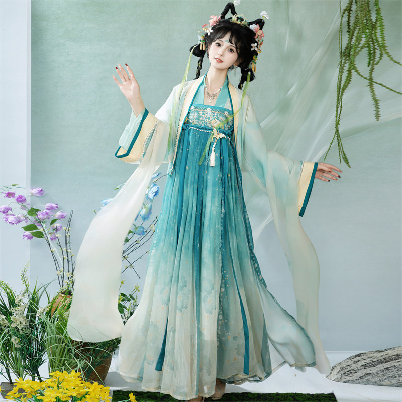 Ženski Hanfu set, gornji dio do prsa i suknja, inspirirano Tang dinastijom, kineski stil, poliester, 2026 proljeće-ljeto.