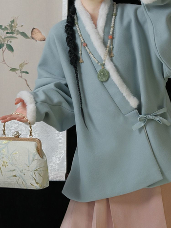 Hanfu Ming za žene s preklopnim ovratnikom, flis podstava, rukavi s lukom i dotjerana Mamian suknja, svakodnevni zimski komplet